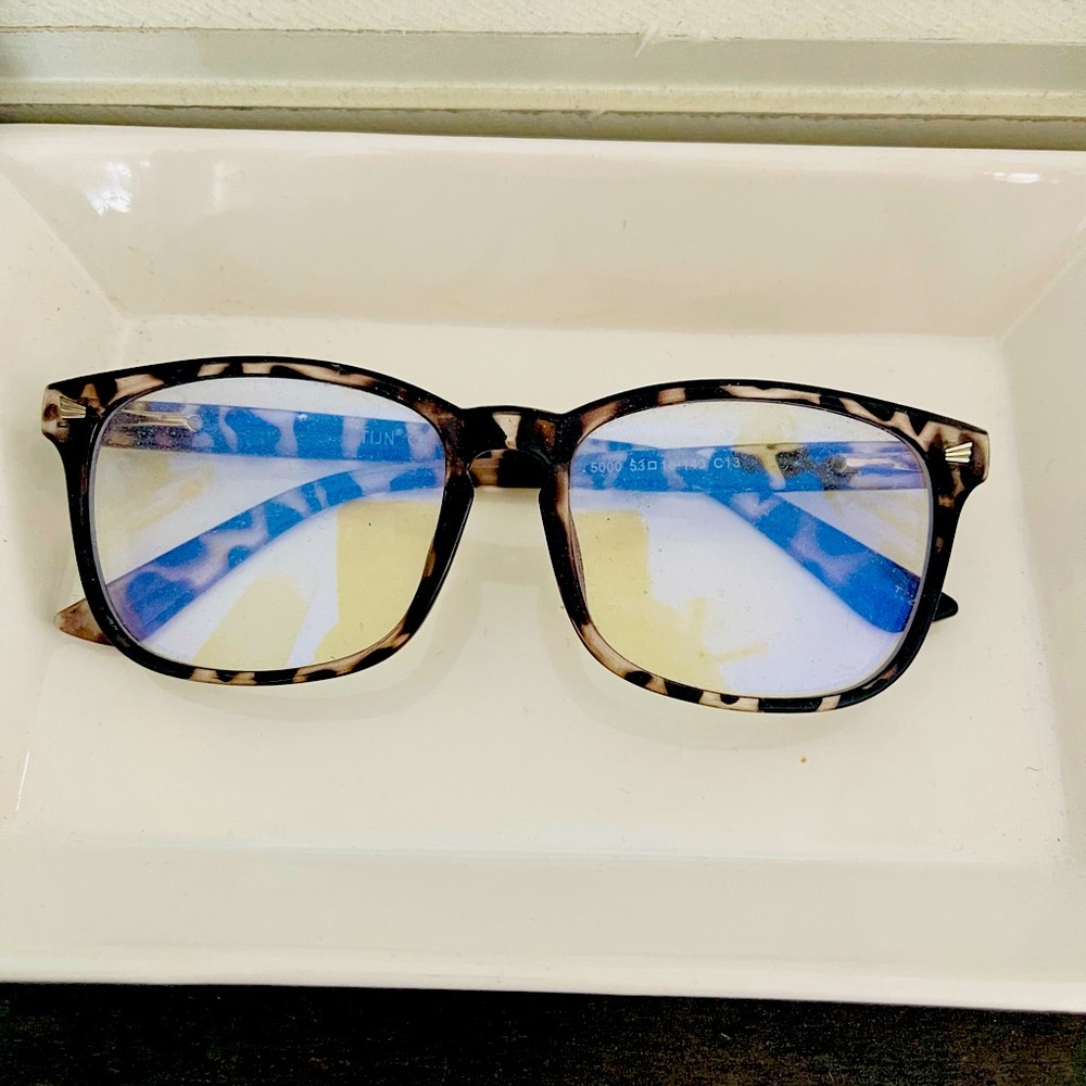 Blue light glasses